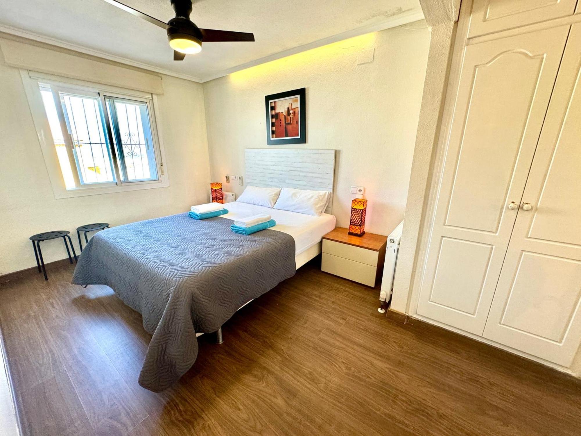 2 Apartamento En La Playa De Гран Алакант Екстериор снимка